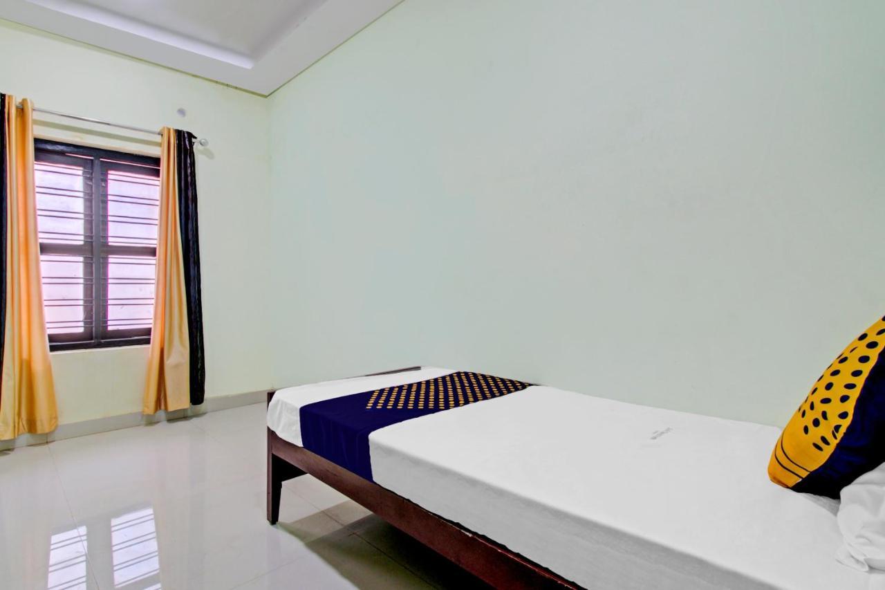 Spot On 73862 Jaya Tourist Home Varkala Kültér fotó